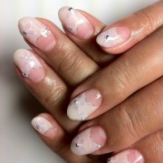ホワイトネイル
