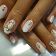 ホワイトネイル