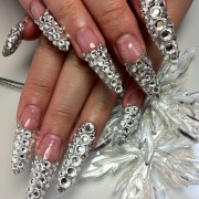 ホワイトネイル